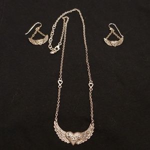 Love is in the air -Necklace and matching earrings